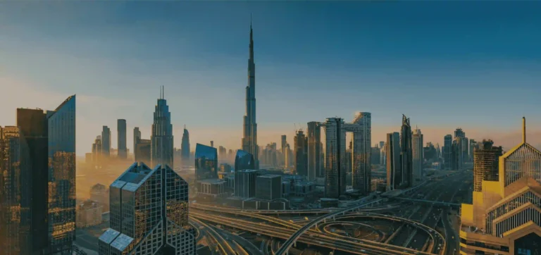 الدليل الشامل لغرامات المرور في الإمارات 2025: ما يجب أن يعرفه كل سائق